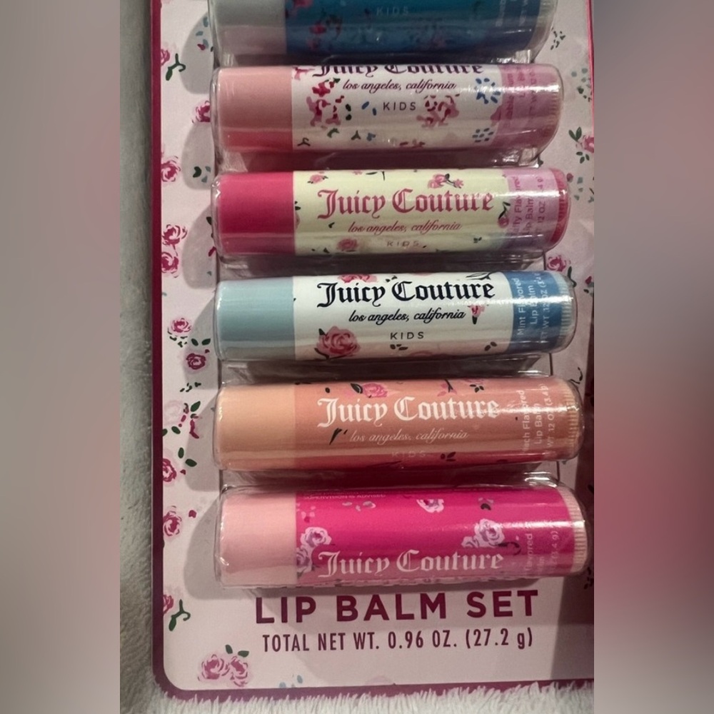 Juicy Couture 8-Pack Lip Balm Set | New in Package | Cute Gift Set | Y2K Glam - Picture 2 of 4